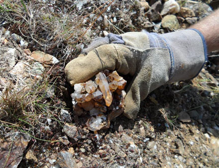 Hand mining Celtic quartz